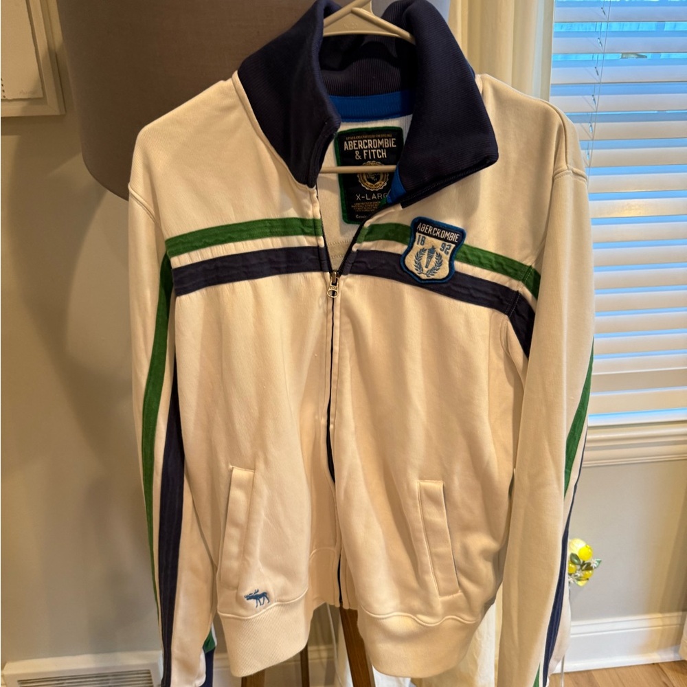 Vintage Y2K Abercrombie and Fitch track jacket size XL